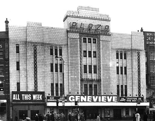 1954 Screening of 'Genevieve' as the main feature alongside 'Doctor in The House'