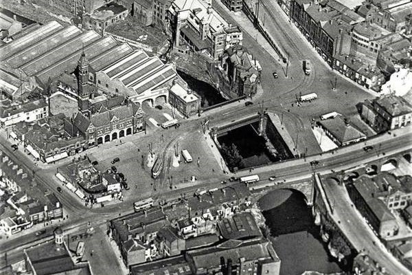 Ariel shot of Mersey Square prior to 1932 with the location of The Plaza accomodating a row of low level workers cottages
